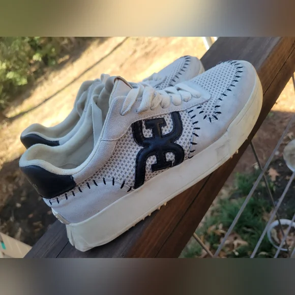 Sam Edelman White Sneakers - Picture 1 of 6